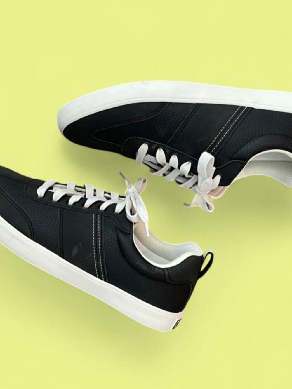Landsโ End Tribeca Low Top Sneakers Navy & White Retro Tennis Shoes Womenโs 9.5